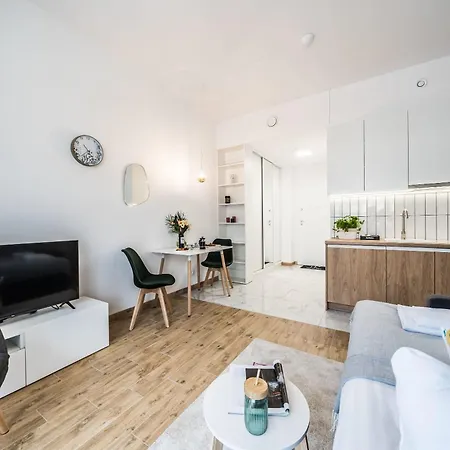 Eleganckie Z Balkonem Slonimskiego 2 By Renters アパート *