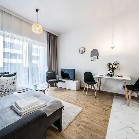 Eleganckie Z Balkonem Slonimskiego 2 By Renters ヴロツワフ